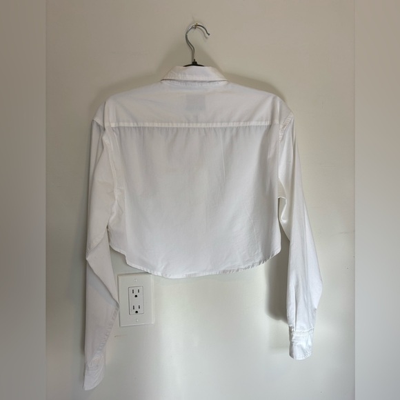 Sunday Best White Cropped Button-Down Shirt - Picture 7 of 7